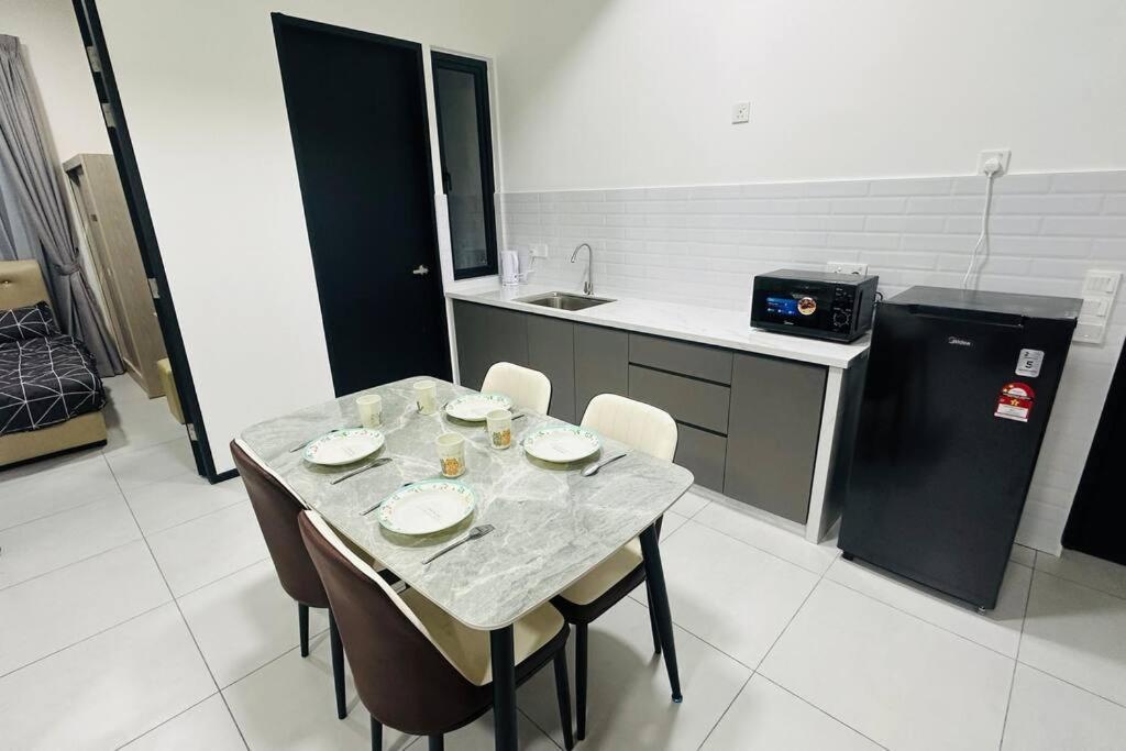 Deluxe Seaview Georgetown Penang @ Comfylux * Jelutong