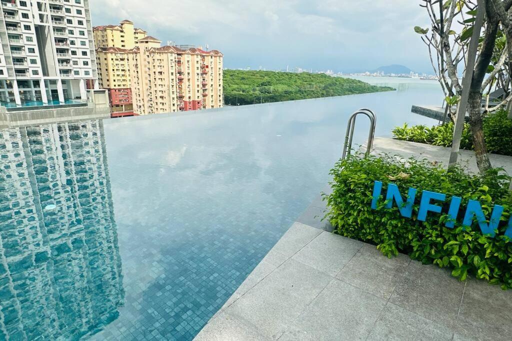 Pangsapuri Deluxe Seaview Georgetown Penang @ Comfylux *